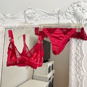 Stella McCartney Intimates Cranberry Bra & Underwear Matching Set